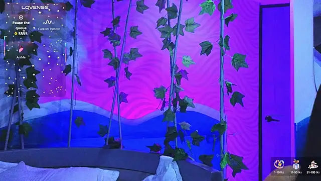 Snapshot of antonellaroux chatting on September 23, 2025, 12:41 pm antonellaroux online show from September 23, 2025, 12:41 pm