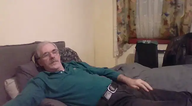 Snapshot of farock chatting on March 1, 2025, 5:05 pm farock online show from March 1, 2025, 5:05 pm