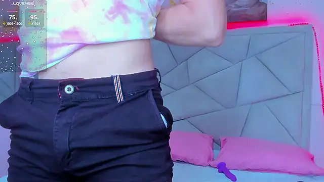 Snapshot of JACK_BLOSSOM_ chatting on January 8, 2025, 12:05 pm JACK BLOSSOM online show from January 8, 2025, 12:05 pm