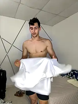 JOSE PAPUFA online show from September 20, 2025, 5:47 pm