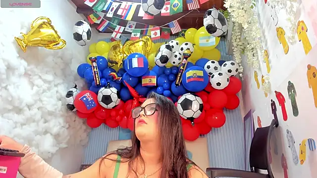 Danniela18  online show from July 4, 2026, 11:49 am