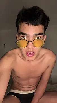 Snapshot of snakeeboy chatting on March 1, 2026, 4:58 am snakeeboy online show from March 1, 2026, 4:58 am