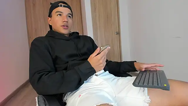 lucas wellx online show from June 5, 2026, 2:40 am
