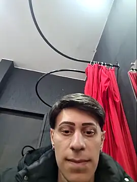 Snapshot of Leinad27 chatting on December 18, 2025, 3:07 pm Leinad27 online show from December 18, 2025, 3:07 pm