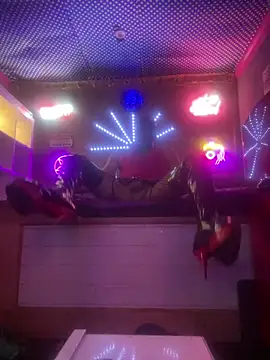 Snapshot of kinkycdslutsv chatting on February 5, 2025, 6:37 pm kinkycdslutsv online show from February 5, 2025, 6:37 pm