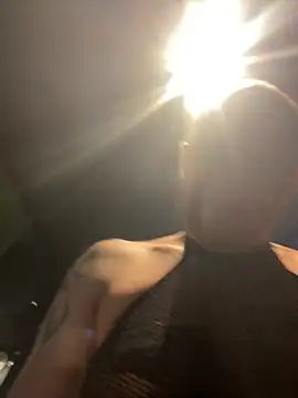 kinkycdslutsv online show from December 5, 2025, 6:37 pm