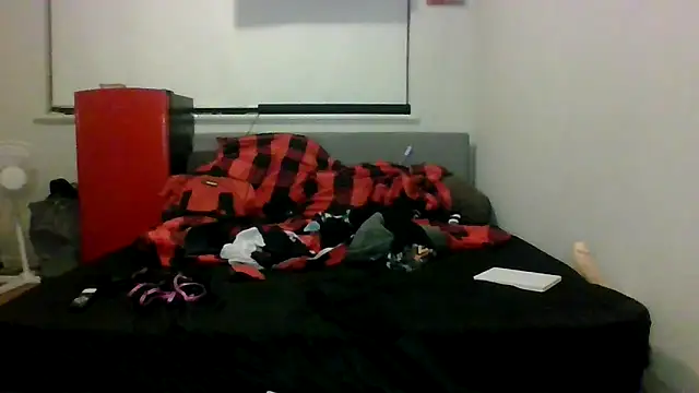 kinkycdslutsv online show from March 19, 2026, 3:05 pm