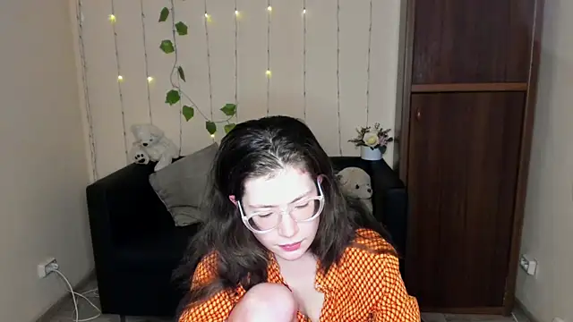 Alicia redfollow online show from January 26, 2025, 12:33 pm