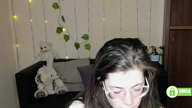 Alicia redfollow online show from February 13, 2025, 3:39 am