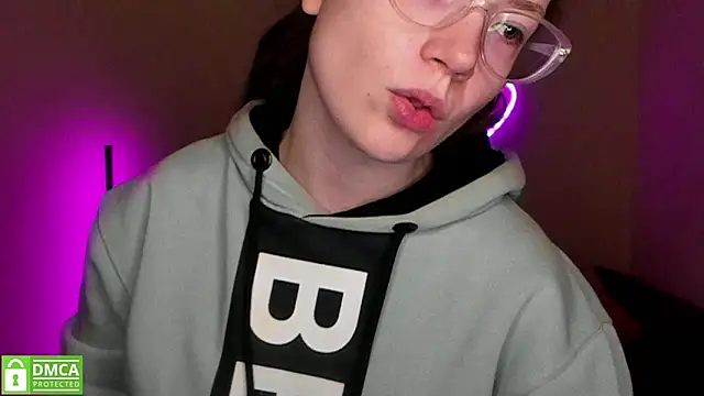 Alicia redfollow online show from March 2, 2025, 6:27 am