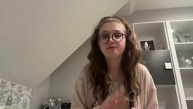 NikaCyberslut online show from December 29, 2024, 8:26 pm