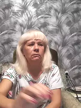 sakura blonde online show from October 25, 2025, 3:47 am