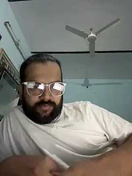 Arsh Loves Luv online show from December 17, 2025, 11:00 pm