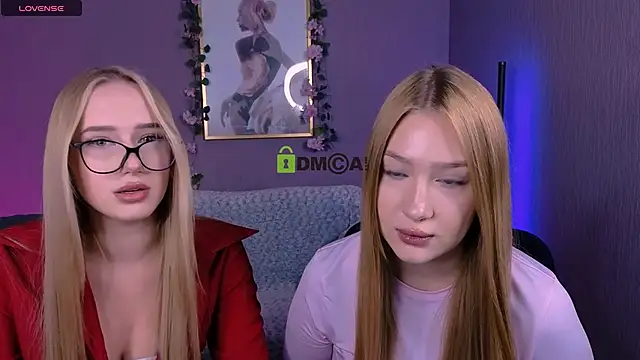 playful sophie online show from December 21, 2025, 8:49 pm