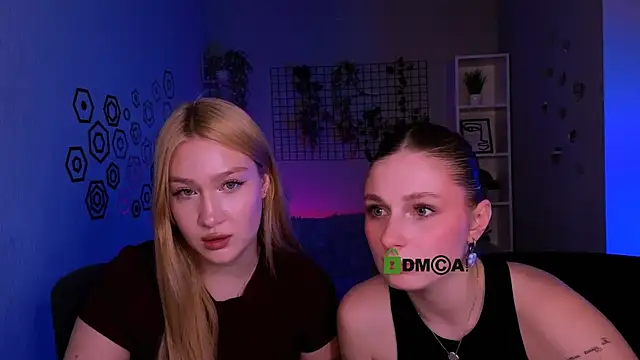 Snapshot of playful_sophie chatting on May 1, 2026, 7:18 pm playful sophie online show from May 1, 2026, 7:18 pm