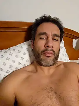 Snapshot of PNPdad6969 chatting on December 30, 2024, 10:23 pm PNPdad6969 online show from December 30, 2024, 10:23 pm