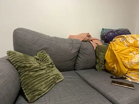 Snapshot of LavenderBuxton chatting on February 23, 2025, 9:37 pm LavenderBuxton online show from February 23, 2025, 9:37 pm