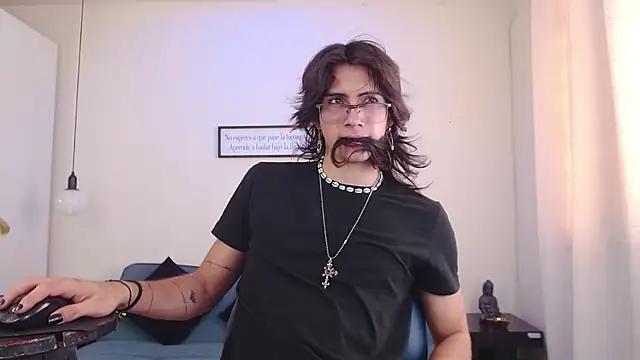 andreey50 online show from January 11, 2025, 7:59 pm