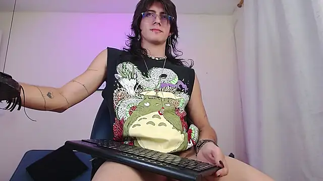 andreey50 online show from January 17, 2025, 11:29 pm