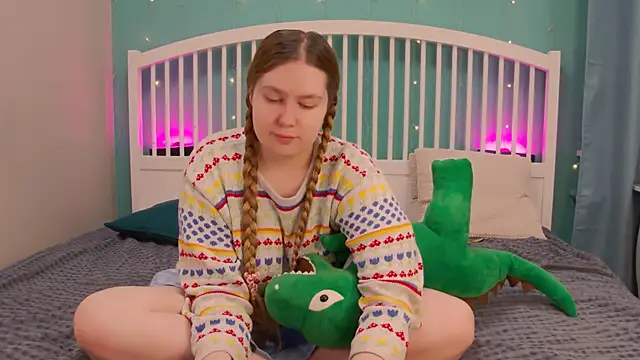 Ellie Wellie online show from November 17, 2025, 8:47 pm