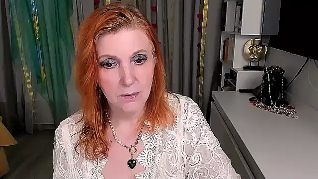 Snapshot of Fire-Fox-One chatting on February 2, 2026, 9:35 pm Fire-Fox-One online show from February 2, 2026, 9:35 pm