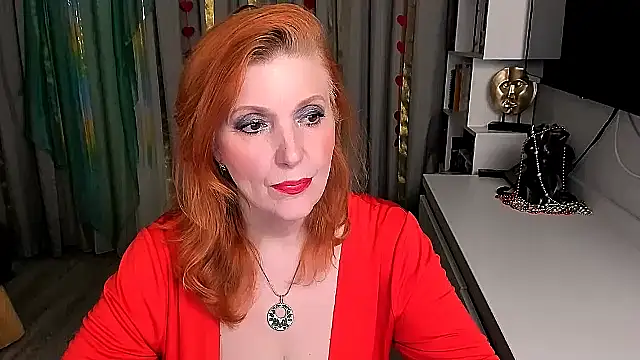 Snapshot of Fire-Fox-One chatting on February 6, 2026, 10:13 pm Fire-Fox-One online show from February 6, 2026, 10:13 pm