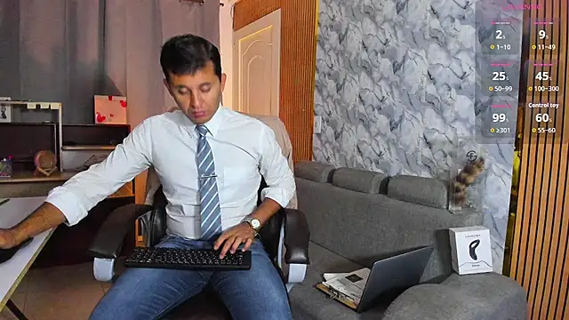 Hideintheoffice online show from February 16, 2026, 1:13 am