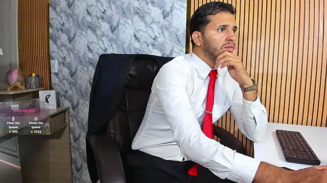 Hideintheoffice online show from March 11, 2026, 11:49 am