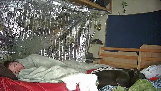 Snapshot of JuicyFuckinPussy chatting on January 27, 2025, 10:06 am JuicyFuckinPussy online show from January 27, 2025, 10:06 am