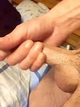 Snapshot of JuicyFuckinPussy chatting on March 10, 2025, 5:07 pm JuicyFuckinPussy online show from March 10, 2025, 5:07 pm