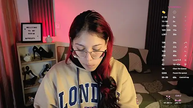 Fresita Rosita online show from September 17, 2025, 1:46 pm