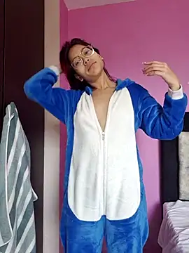 Fresita Rosita online show from October 13, 2025, 1:44 pm