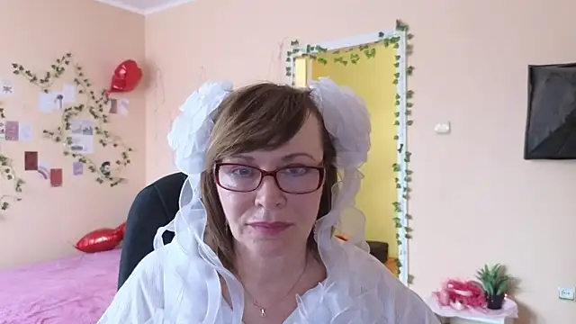 Snapshot of Miss_Moren chatting on April 2, 2026, 9:40 am Miss Moren online show from April 2, 2026, 9:40 am