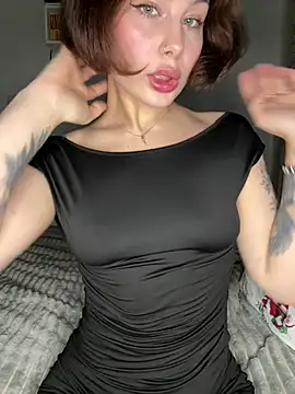 Snapshot of AmmyRich1 chatting on July 6, 2026, 6:43 am AmmyRich1 online show from July 6, 2026, 6:43 am