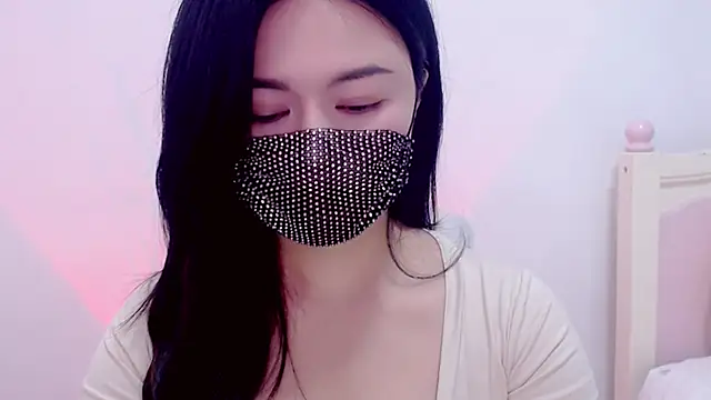 memi-vovo online show from December 22, 2025, 6:21 am