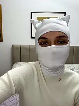 Snapshot of Nikki_Hoee chatting on December 4, 2025, 10:07 pm Nikki Hoee online show from December 4, 2025, 10:07 pm