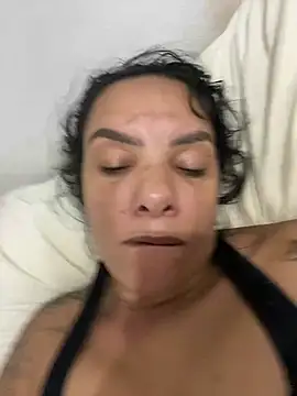 briannaa557 online show from February 6, 2025, 3:52 pm