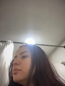 Snapshot of Ema_kraus chatting on July 5, 2026, 12:06 am Ema kraus online show from July 5, 2026, 12:06 am