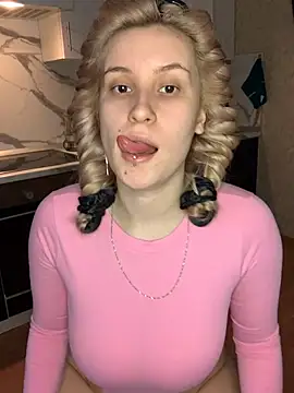 Sweet white chocolate online show from March 10, 2025, 5:33 am