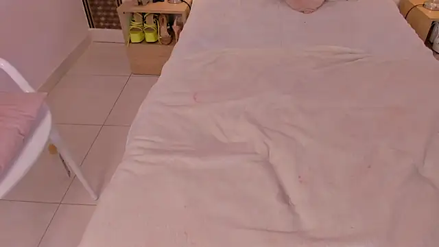  dakota a online show from January 13, 2025, 9:52 pm