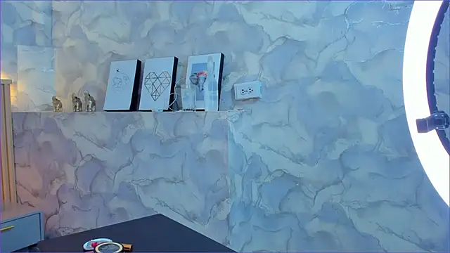 AinaraJimenez online show from September 16, 2025, 8:21 pm