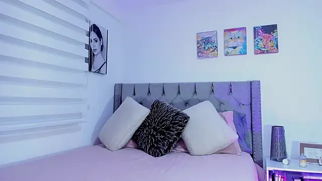 Sara Leblanc online show from February 5, 2025, 11:44 am