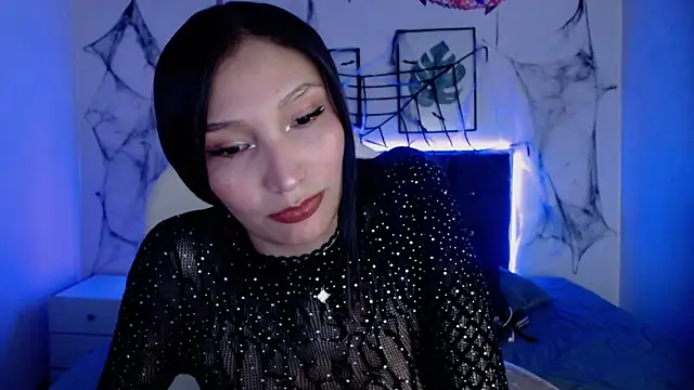 mia collens online show from October 31, 2025, 3:18 am