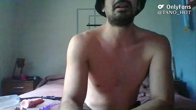 italianbighorse22 online show from October 16, 2025, 8:21 pm