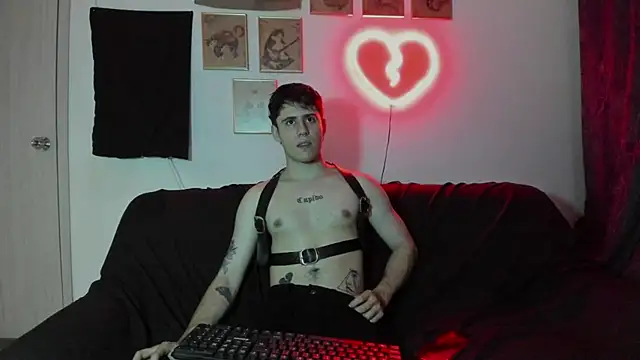 Antonello Vannucci online show from January 3, 2025, 9:05 pm