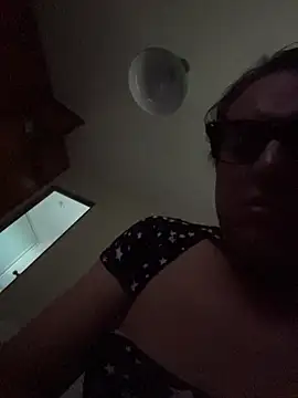 Snapshot of NikkelSofia chatting on October 24, 2025, 10:50 pm NikkelSofia online show from October 24, 2025, 10:50 pm