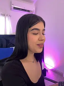 Snapshot of Lily_Woodz chatting on May 14, 2026, 7:09 pm Lily Woodz online show from May 14, 2026, 7:09 pm