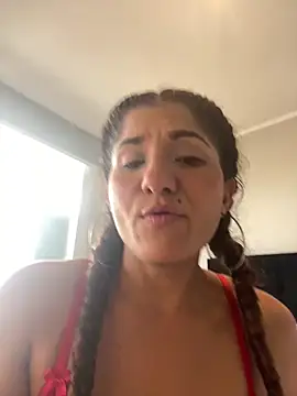 AlejandritaMilano online show from February 14, 2026, 7:21 pm