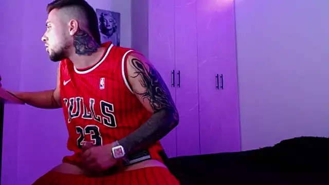 miia-liiam online show from March 17, 2026, 7:50 pm