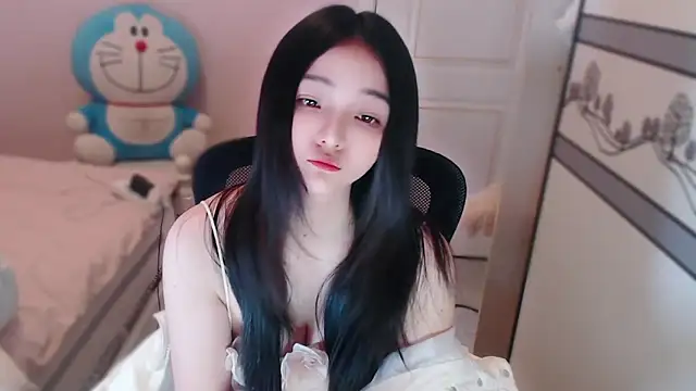 xiao-xiao-D online show from December 3, 2025, 1:09 pm